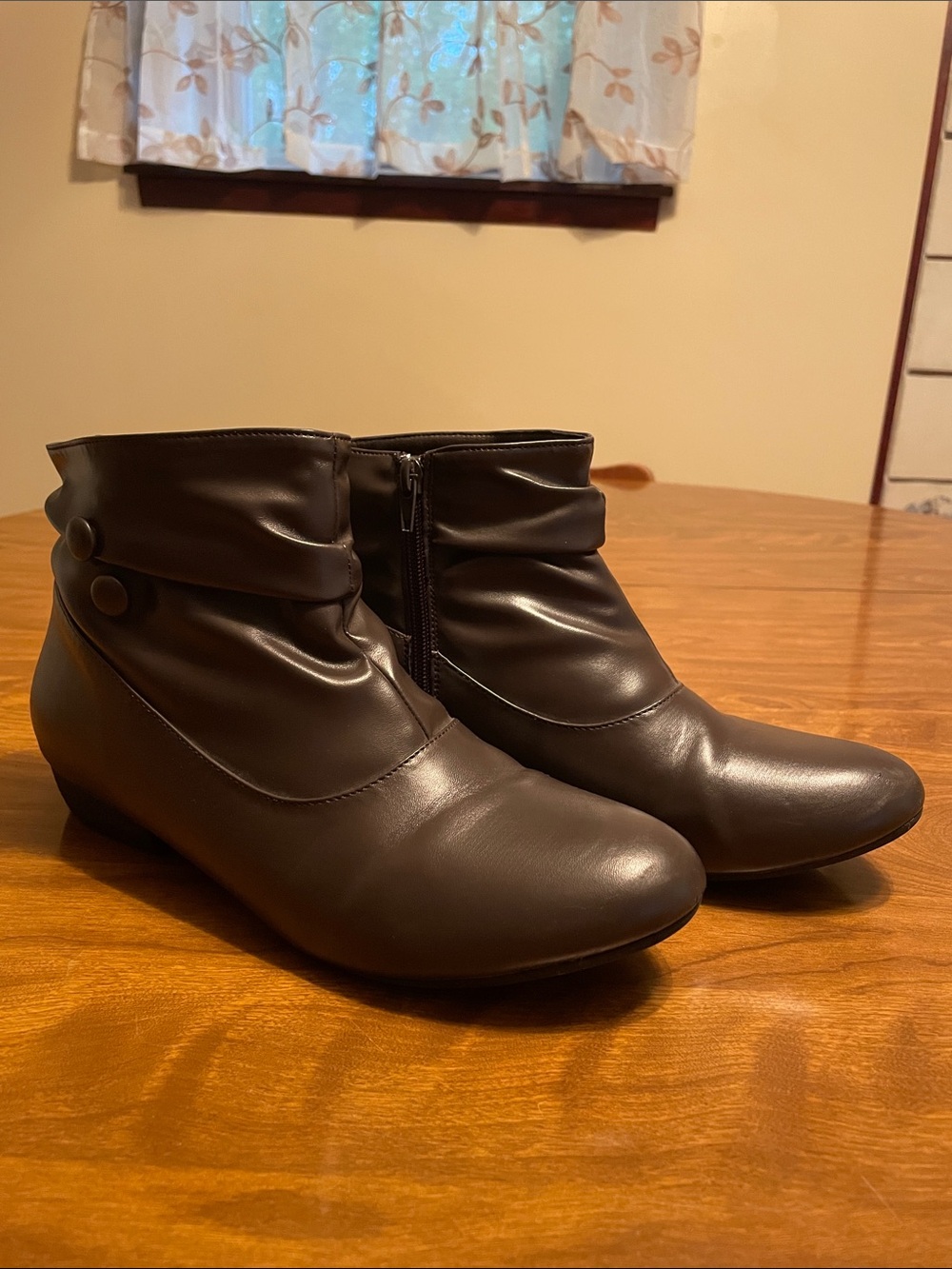 Women's Ankle Boots in Dark Brown - Classic Comfort